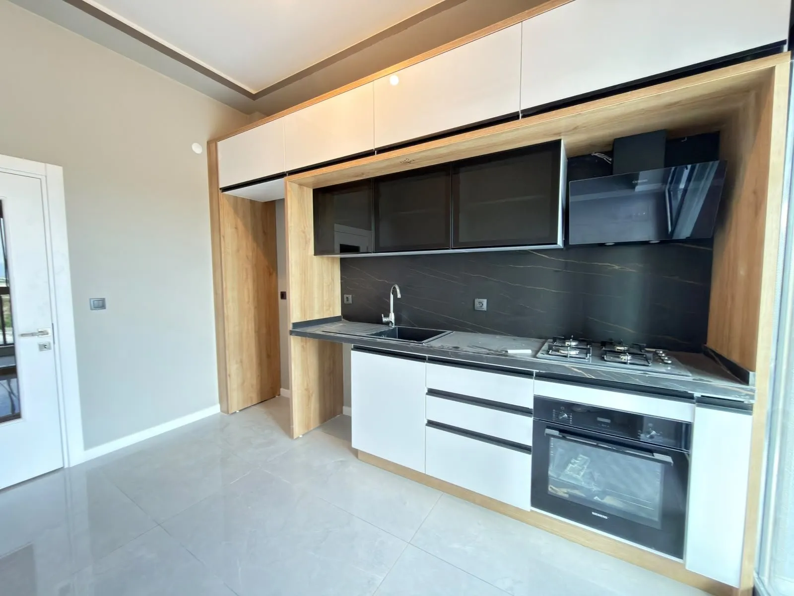 Edremit Altınkum Mh.'da 105 m² 2+1 Satılık Daire